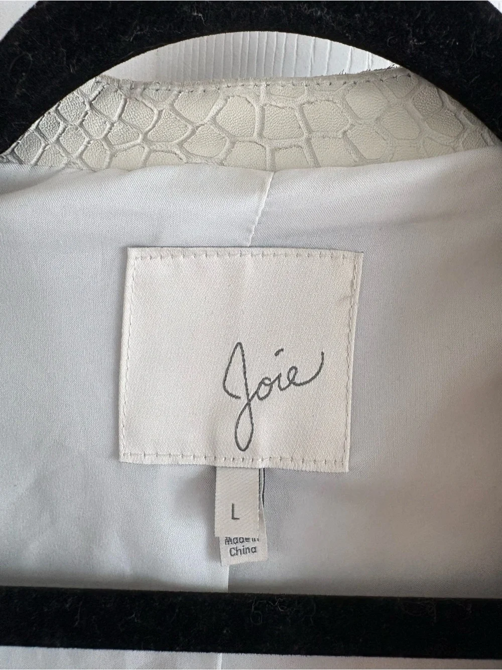 Joie sophisticated open